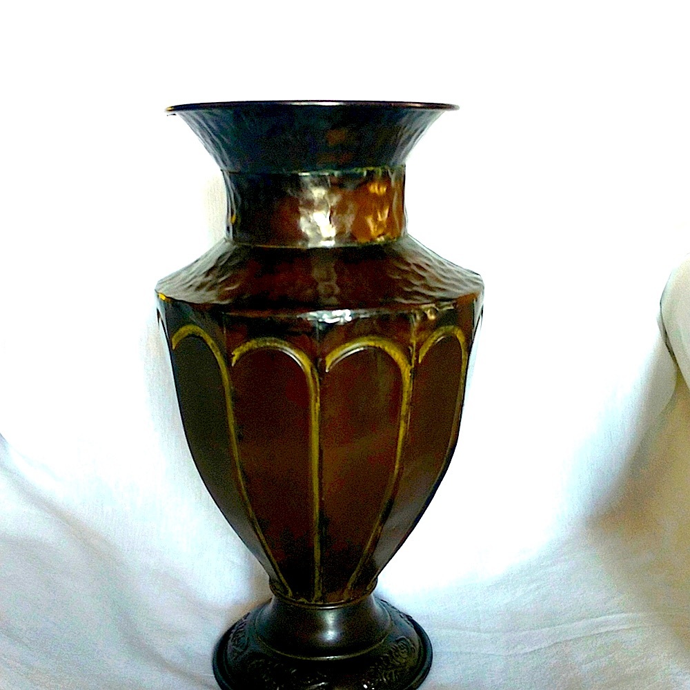 Kirkland's 14.5" Ebony rustic metal vase. Used with tag - Picture 7 of 7